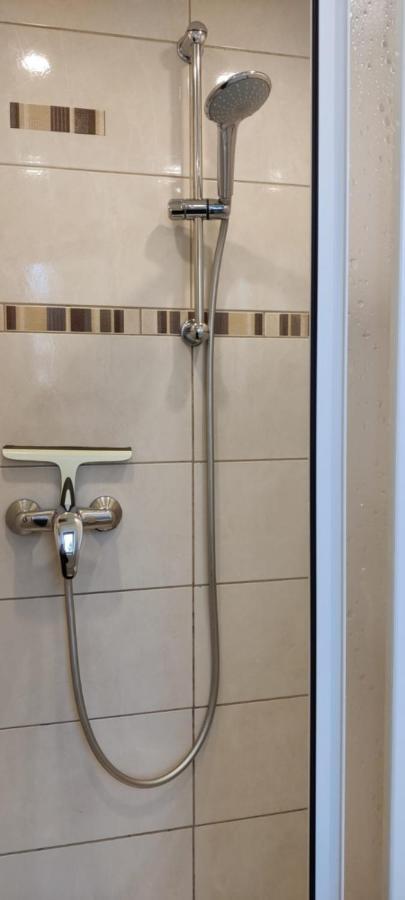 ווסטרו Ferienwohnung Im Rohrdachhaus מראה חיצוני תמונה